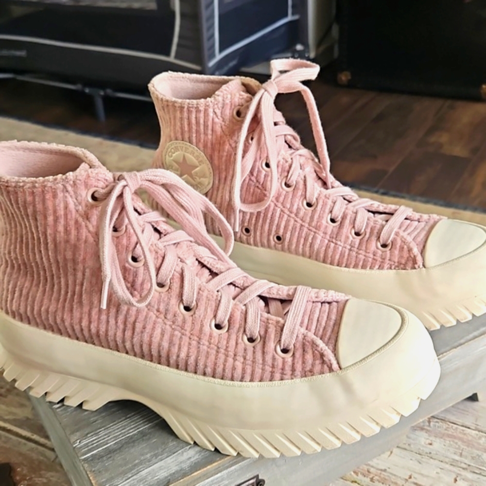 Chuck Taylor Converse Pink Corduroy High-Top Sneakers Size Women 10.5, Men 8.5